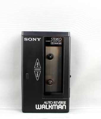 SONY カセットウォークマン　WM-7 Sony WM-7 Walkman Cassette Player Vintage Black Not Working for
