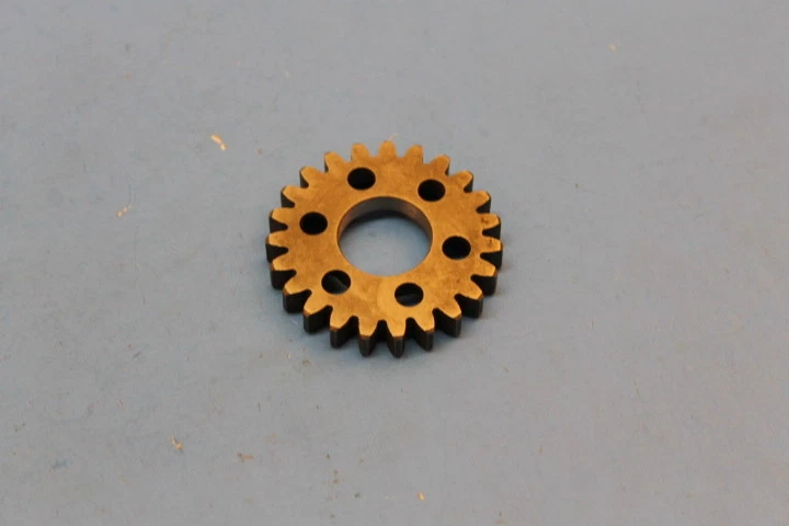 NOS YAMAHA L5T 3RD THIRD PINION TRANSMISSION GEAR 234-17131-00-00 - Image 4 of 4
