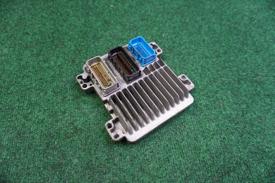 Компьютерный модуль управления двигателем 2007 SATURN ION OEM ECM 12611568 - Изображение 2 из 4