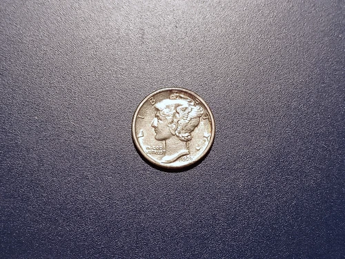 Choice AU 1928-P Mercury Dime