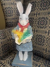 Statuina coniglio pasquale ballerina ombra