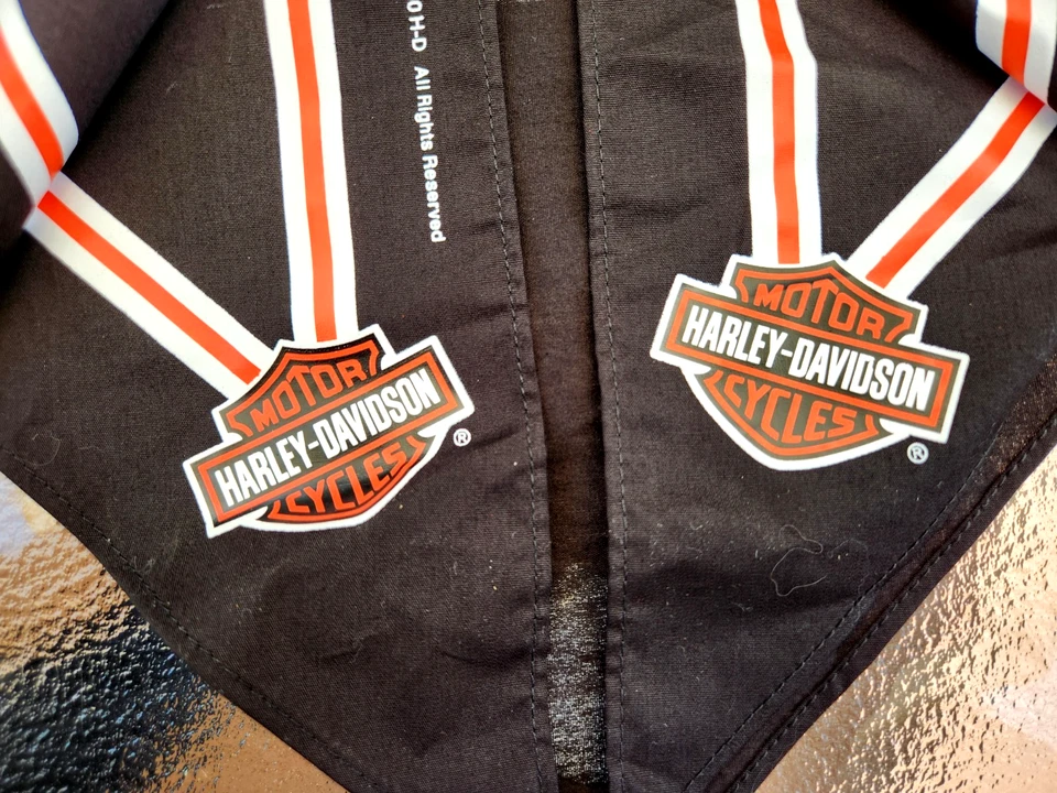 Bandana para Cachorro HARLEY DAVIDSON, Preta 100% Algodão com Logotipos Tamanho Único, NOVA - Imagem 4 de 4