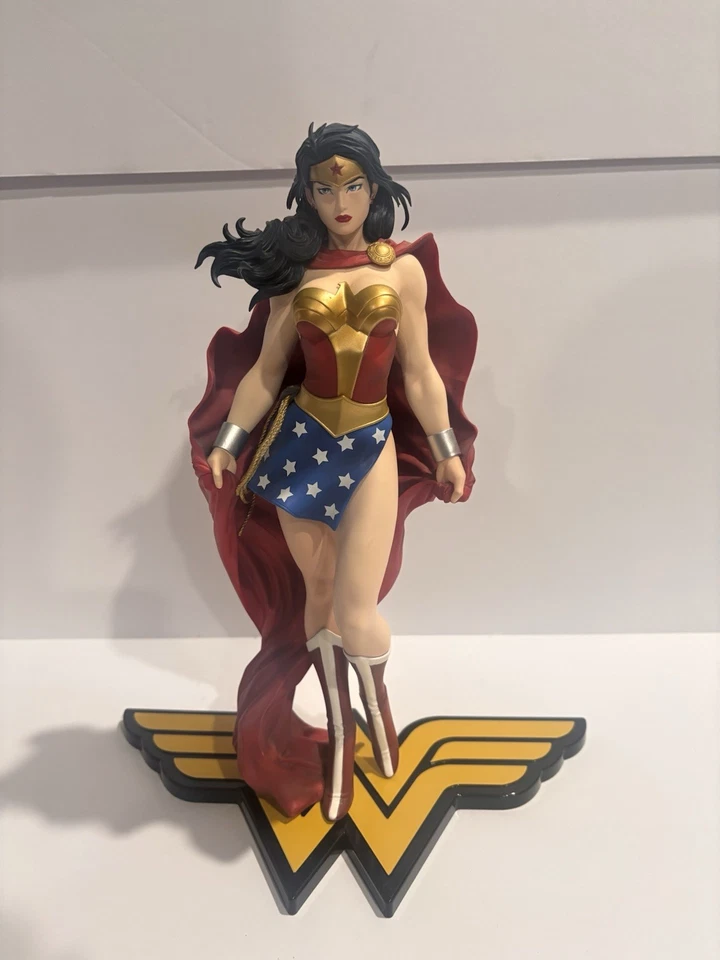Kotobukiya DC Wonder Woman Bishoujo 9 Zoll PVC Statue