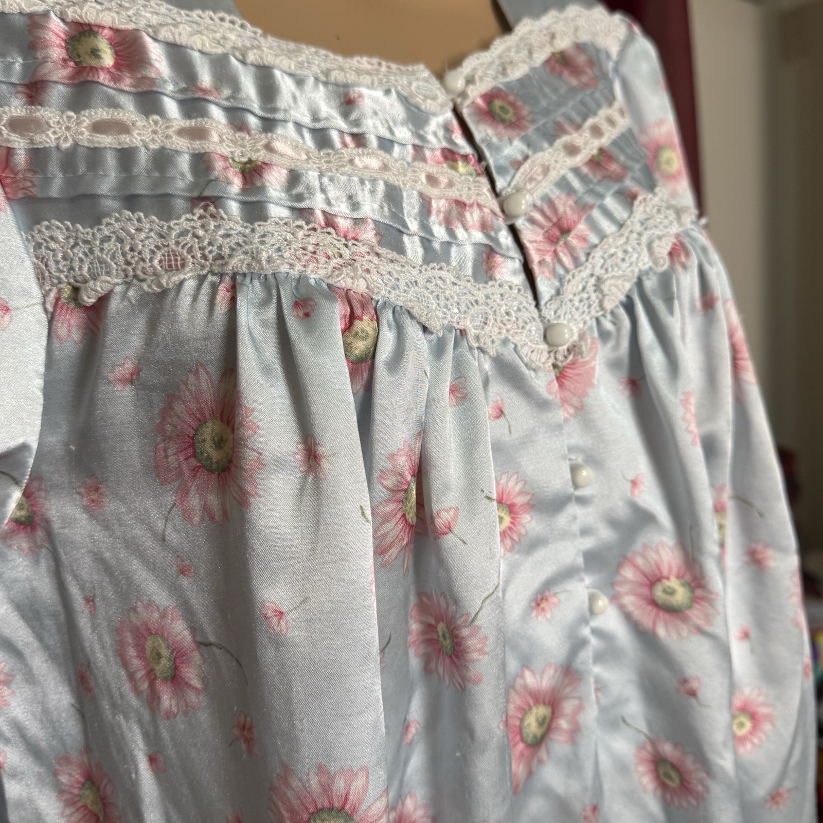 Character Vintage Button Down Size Large FLORAL P… - image 3