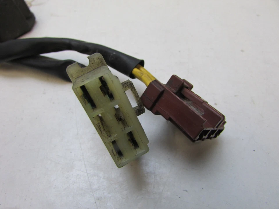  Aprilia SL1000 Falco / RSV1000 Mille 98 - 03 Regulator Rectifier Regy Rec #26 - Image 2 of 4