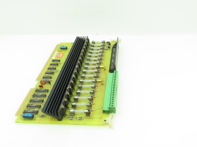 Carte I/O Cincinnati Milacron 3-531-4479A HDCO - 16 Sorties Pour Interface HMI, D'occasion Mais Fonctionnelle