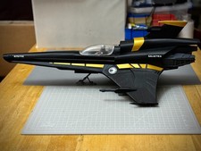 BSG 2004 Colonial Viper MK vii 7 (26 in. Playset BLACK/GOLD)