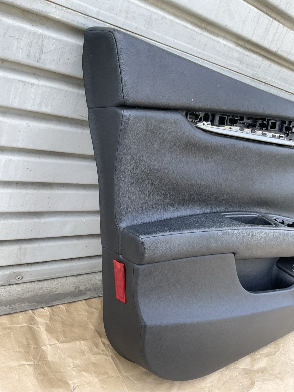 14-24 Maserati Ghibli S/Q4/SQ4 Front Left Side Interior Door Panel BLACK Oem