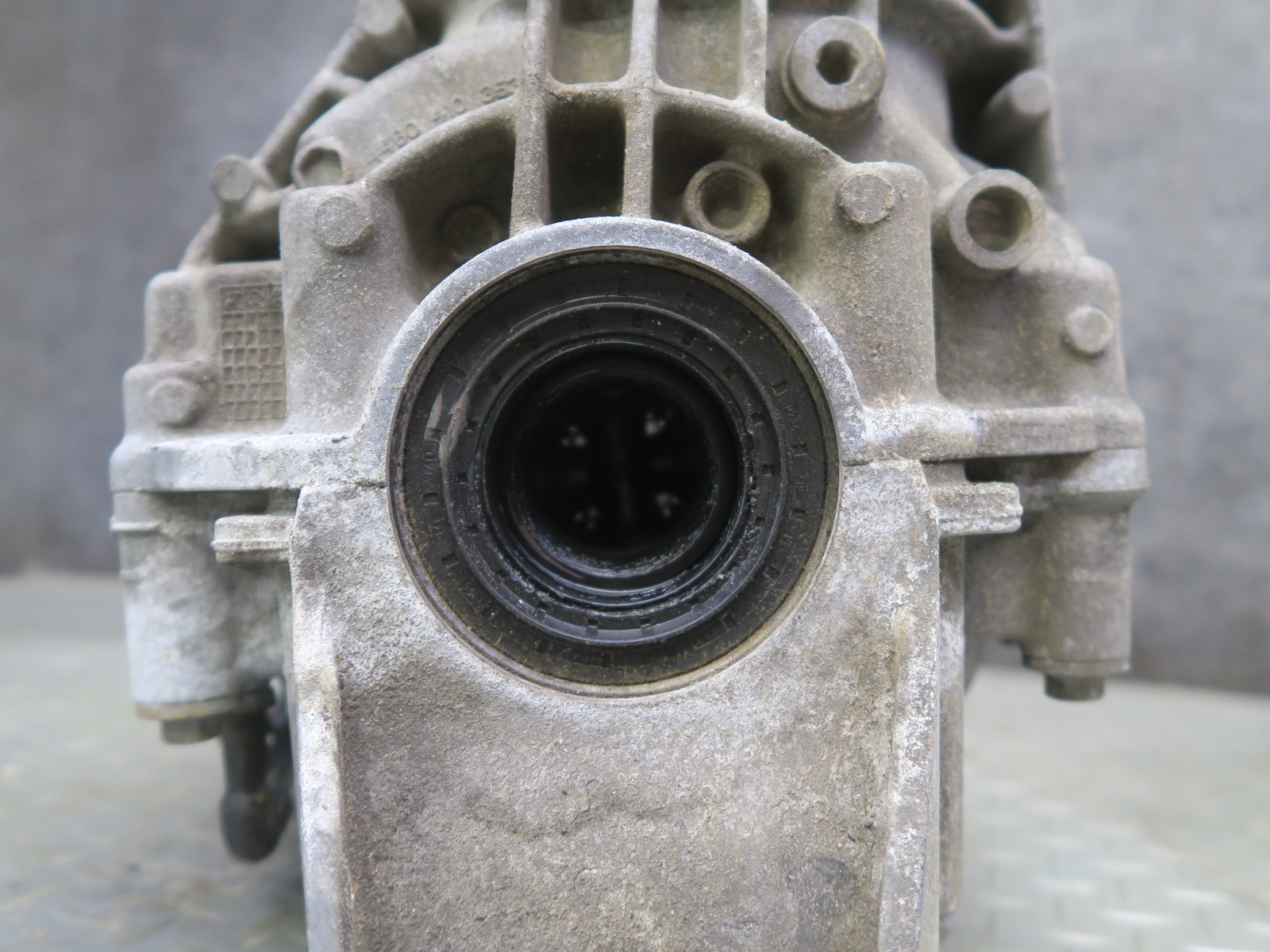 2017-2020 MASERATI LEVANTE M161 3.0L AWD REAR DIFFERENTIAL CARRIER 2.80 RATIO