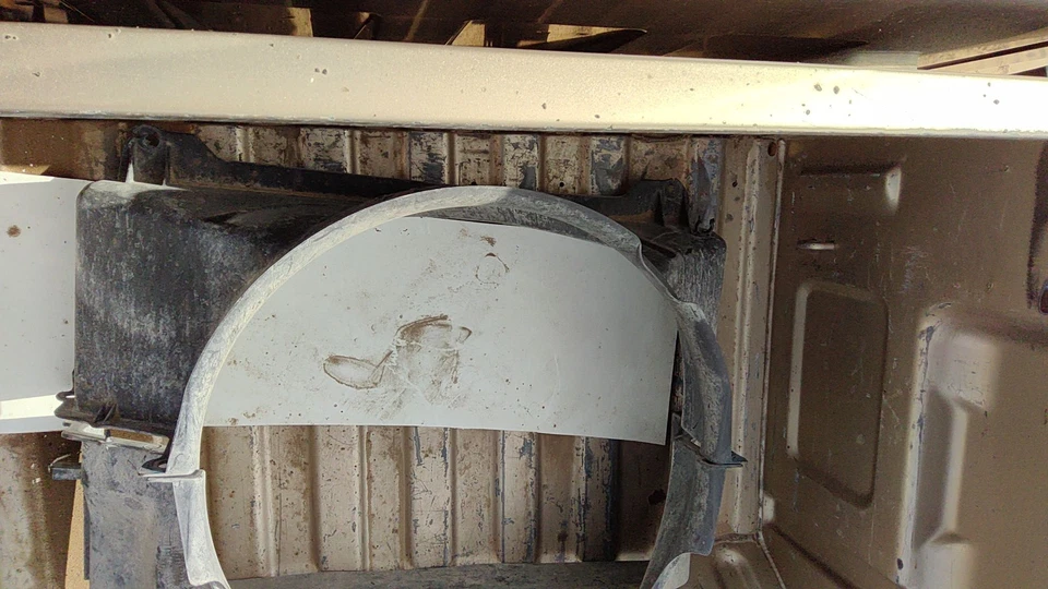 Silverado 1500 1999-2004 cubierta del ventilador de refrigeración del radiador carcasa de plástico original 5,3 l Foto 2 de 4