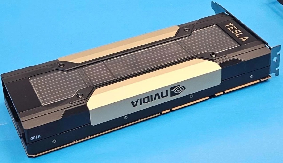 NVIDIA Tesla V100 32GB グラフィックボード 動作保証 NVIDIA Tesla V100 Graphic Card - 32 GB HBM2 - Passive - 900-2G500