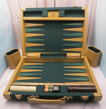 ARIES Beverly Hills Backgammon Magnetic Travel Board Game/Scorekeeper Complete