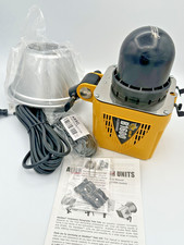 New Alien Bees Paul C. Buff B1600 Mello Yellow Flash Unit with Reflector