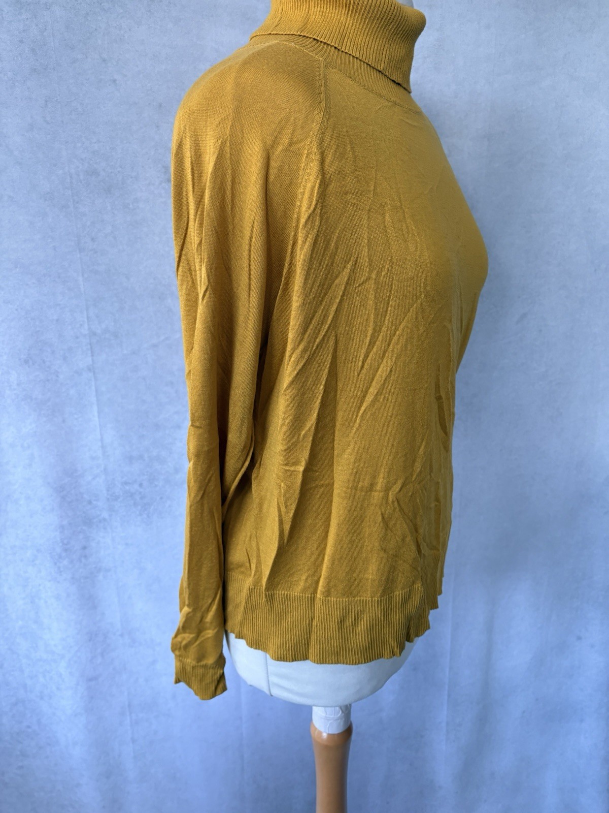 H&M Mustard Roll Neck Jumper L Long Sleeve Pulllver Acrylic Blend Knit Women’s thumbnail 3