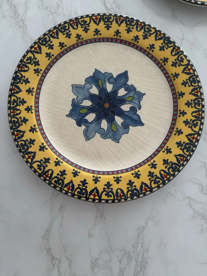 Juego de 5 platos de cena Williams-Sonoma Sicilia de cerámica amarilla hechos en Italia Foto 4 de 4