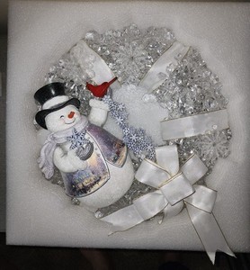 Bradford Exchange Thomas Kinkade Winter Wonderland Crystal Snowman Wreath Xmas