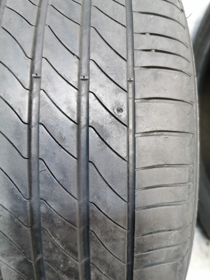 Pneus Usagés MICHELIN PRIMACY 3 215/55 R17 94V (2 Pneus) - Usure Environ 45% - DOT 2017