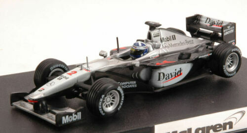 Miniature F1 McLaren Mercedes MP4-15 – David Coulthard #2, 2000, échelle 1/18 Hot Wheels (occasion)