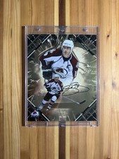 2025-26 Fanatics Emanate Joe Sakic Gold Auto #/50 Colorado Avalanche 8x10