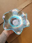 Nice Westmoreland Blue Opalescent Glass Carnival Glass Daisy Wreath Bowl