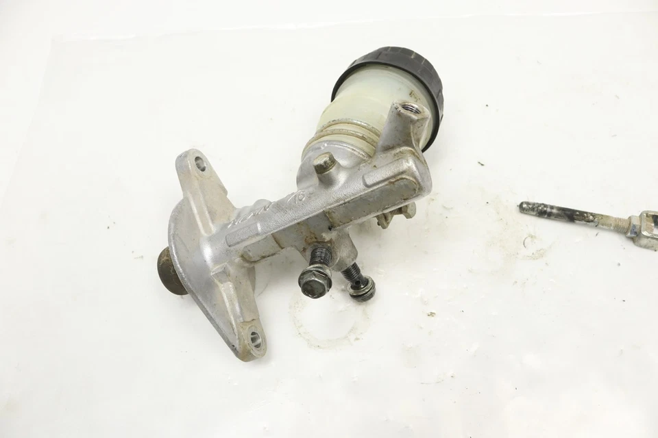 Cilindro maestro de frenos Kawasaki Mule 4010 Trans4x4 diésel 10 43015-1682 51206 Foto 4 de 4