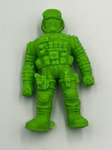 Mega STRETCH SOLIDER Green Squeeze Fidget Toy Army Armstrong Armymen Sand