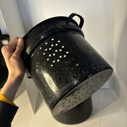 Vintage Blue and White Speckled Enamel Cooking Pot with Strainer - Picture 8 of 16