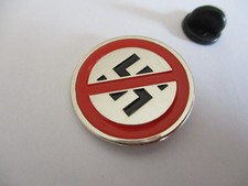 ANTI FASCIST METAL BADGE (silver)