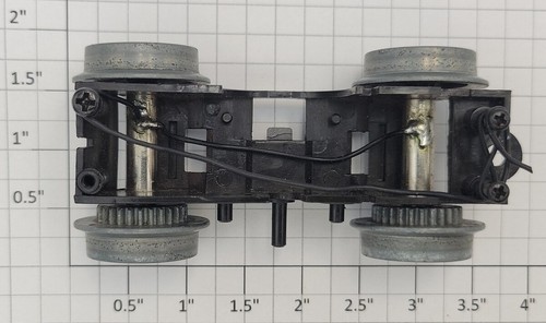 Cuadro plástico para camión motor Lionel 28857-101 calibre O GP con ruedas | Condition: New
