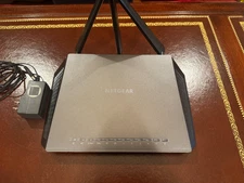 NETGEAR Nighthawk AC1900 Smart WiFi Router (‎R7000)