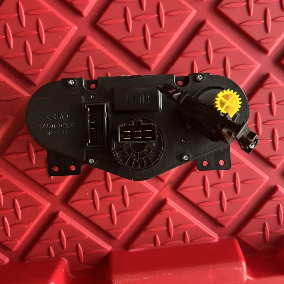 Conjunto de controle climático de temperatura aquecedor CA 2006-2011 KIA Rio fabricante de equipamento original - Imagem 2 de 4