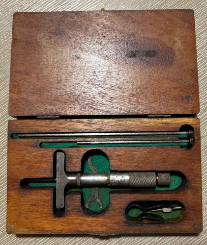 The Lufkin Rule Company No. 212 Micrometer Depth Gage Gauge W/ Case USA