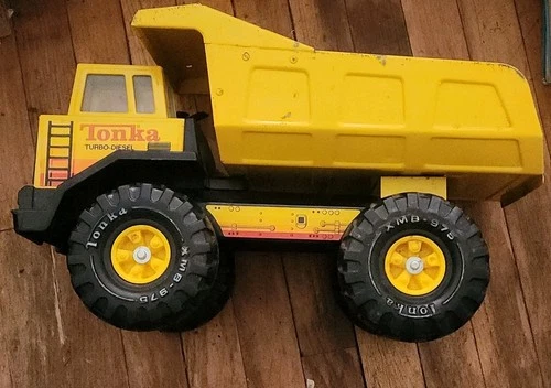 Tonka Turbo-Diesel Pressed Steel Yellow Dump Truck Vintage Construction Toy