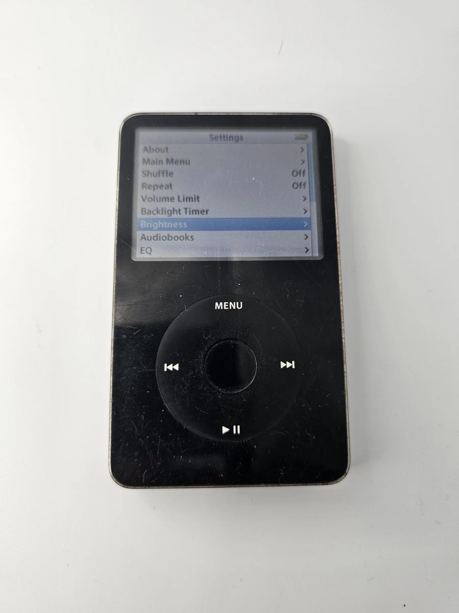 30GB iPod Apple 5th Video MA002J⁄A1136 中古品 Apple iPod 30GB A1136