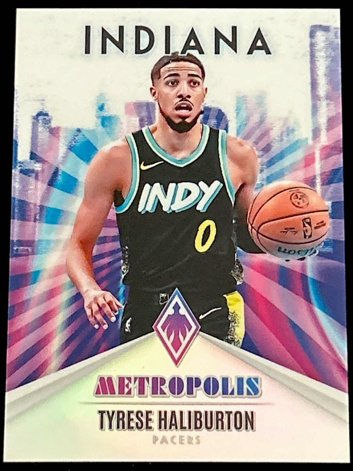 2023-24 Panini Phoenix - Tyrese Haliburton Metropolis #4 Case Hit SP Pacers