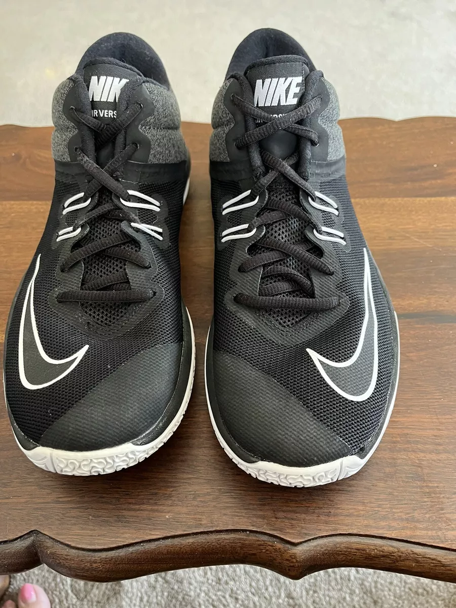 Nike Air Versitile II 921711 001 Men s Basketball Shoes Size 8.5 Black