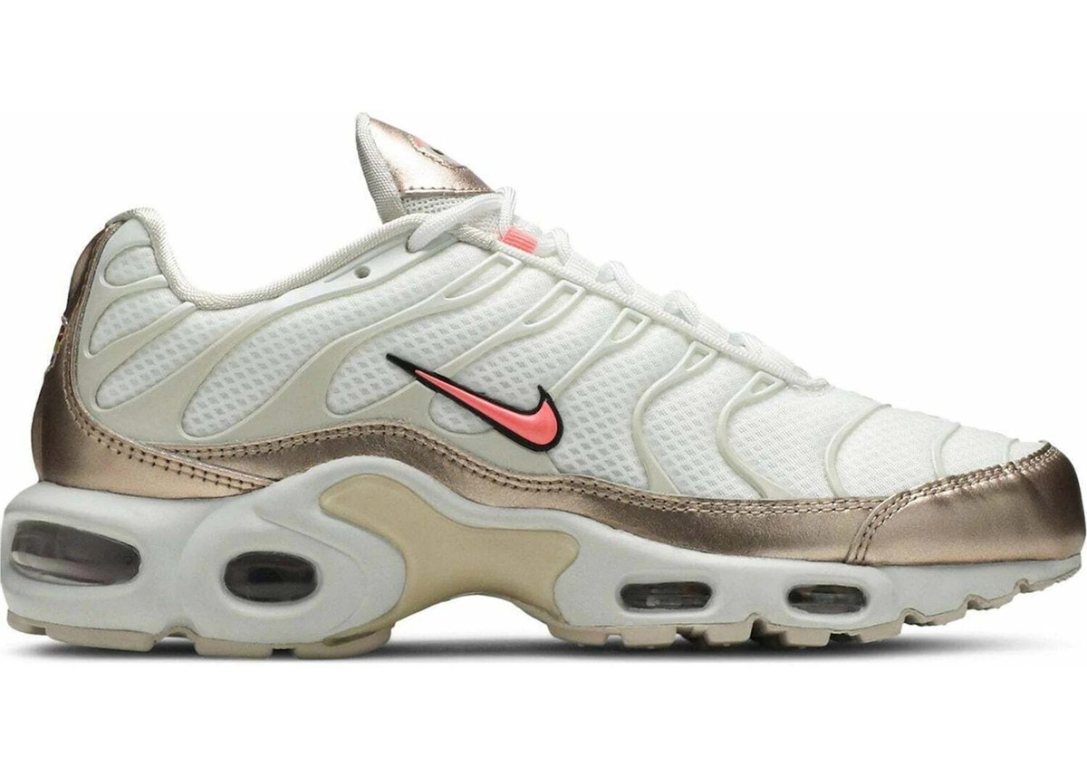 Nike Air Max Plus CJ9980-100 Light Orewood Brown Women's