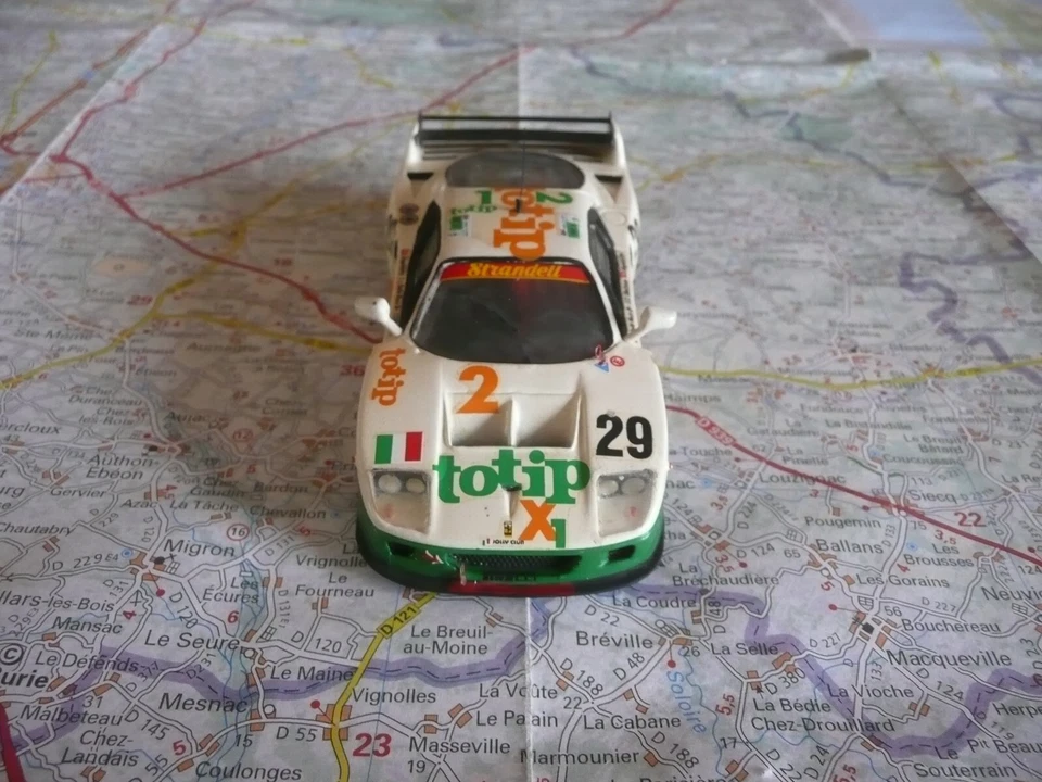 FERRARI F 40 Totip n°29 Le Mans 1994 Ancien Kit Resine Marque ? 1/43 - Photo 2/4