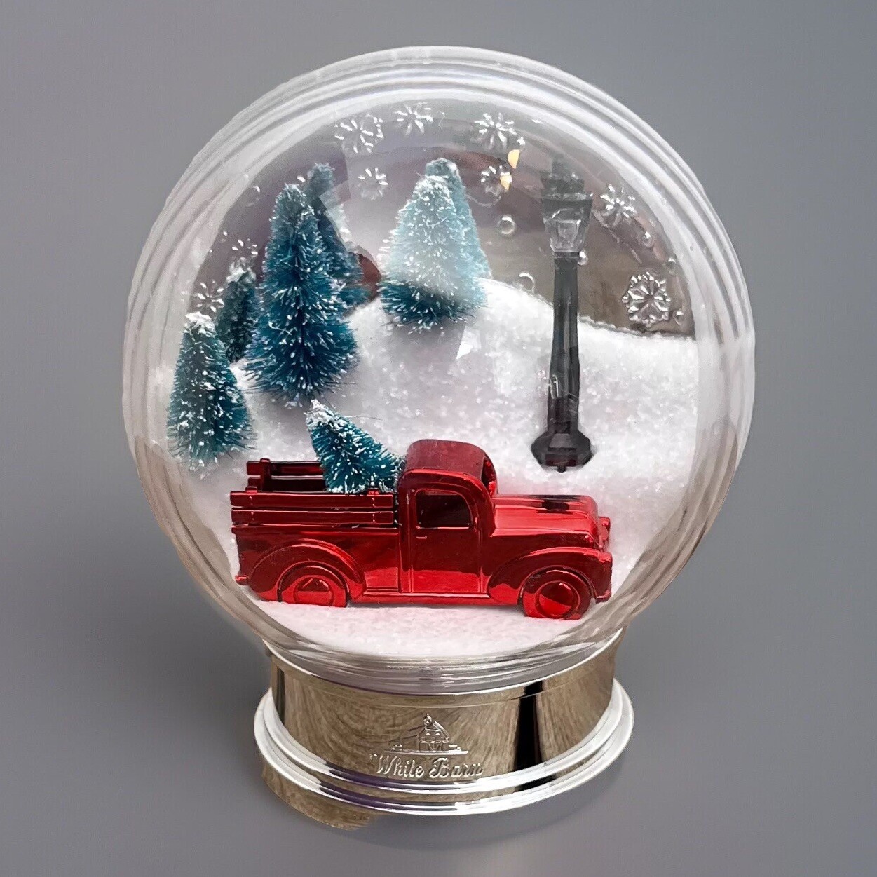 Bath & Body Works RED TRUCK GLOBE Wallflower Plug Nightlight -Christmas 2022-image