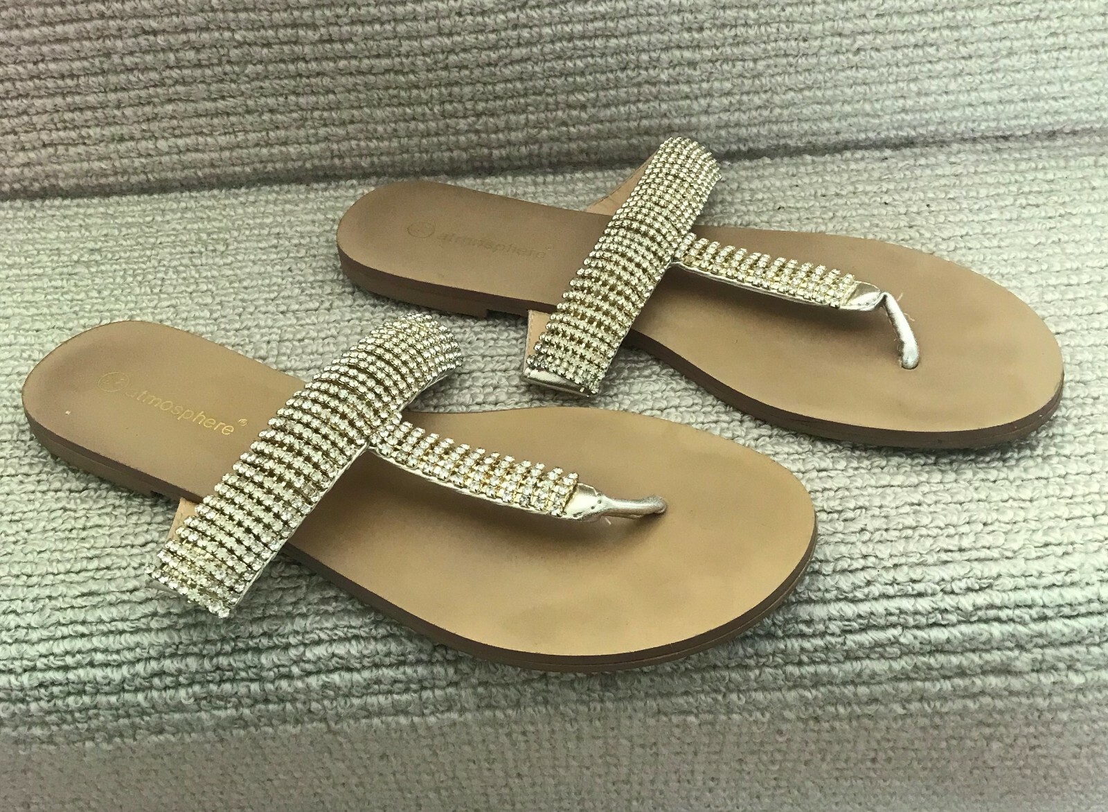 PANTOFOLA D’ORO Bellissime pantofole impreziosite da gioiello taglia 6 in buone condizioni usate