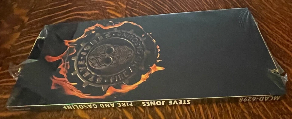 ЗАПЕЧАТАННЫЙ ~ CD ~ ДЛИННАЯ ОБЛОЖКА КОРОБКИ ~ СТИВ ДЖОНС ~ 1989 ~ ОГОНЬ И БЕНЗИН ~ НОВЫЙ ИЗ СТАРЫХ ЗАПАСОВ - Изображение 4 из 4