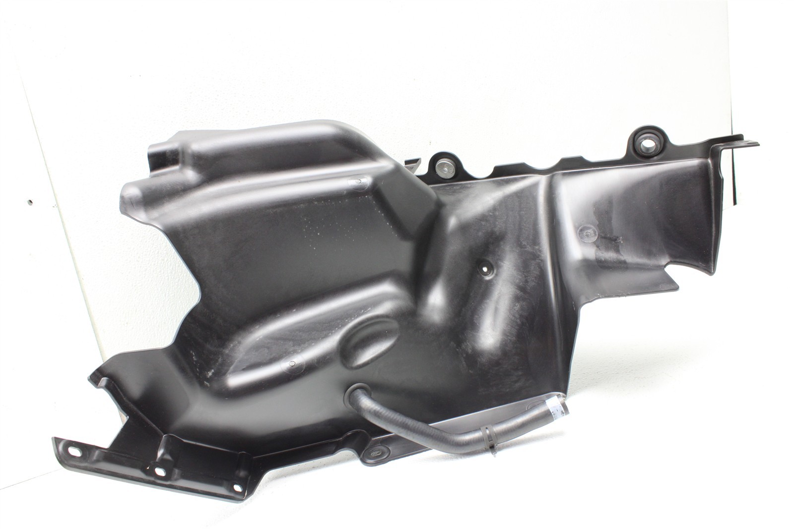 2025 McLaren Artura Rear Duct Guide Trim Cover Panel 16AE528CP