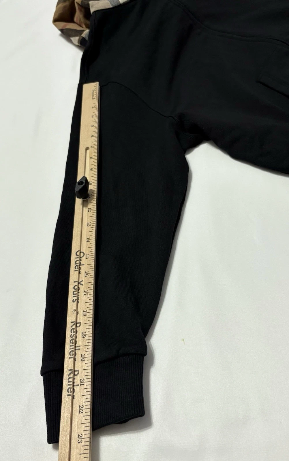 Felpa con cappuccio BURBERRY nera media M nuova con etichette