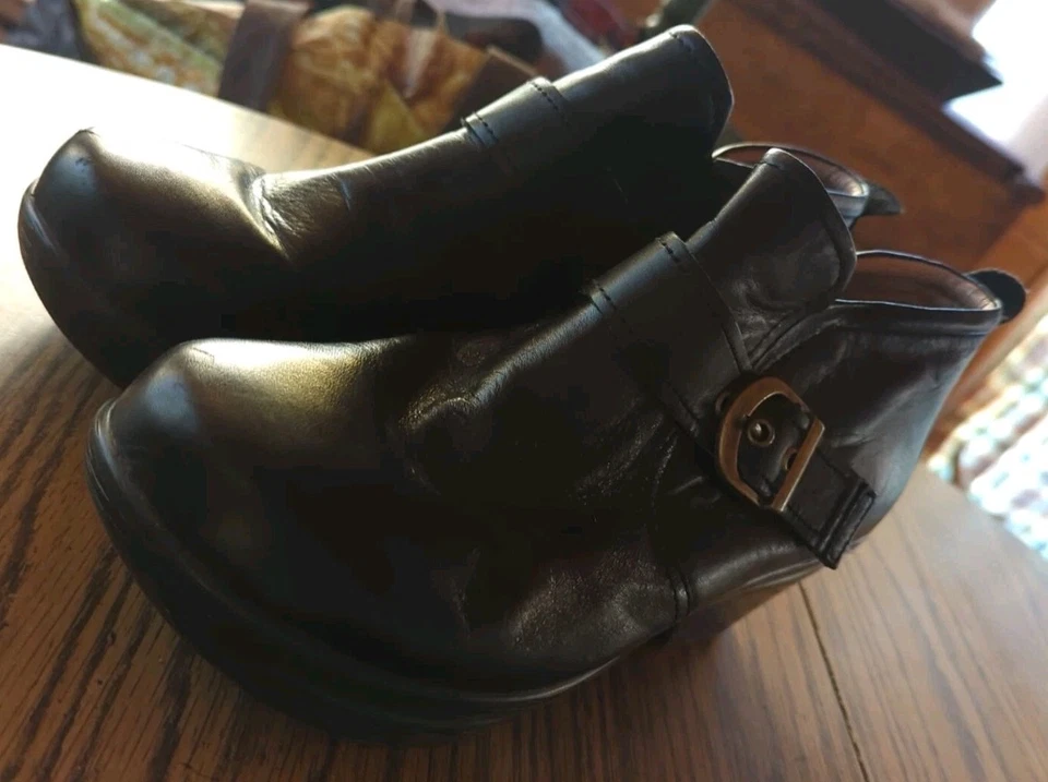 BOTINES SANITA MUJER CUERO NEGRO Talla 40 US 9 Foto 3 de 4