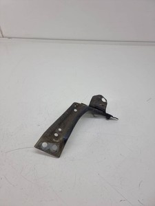 Volkswagen PASSAT B8 2017 Rechts Halterung Kotflügel ESP26874