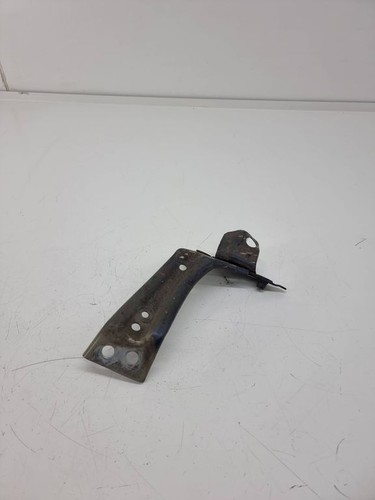 Volkswagen PASSAT B8 2017 Rechts Halterung Kotflügel ESP26874