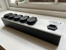 ISOL-8 Powerline Axis 5-way Filtered Power Supply In Immaculate Boxed Condition