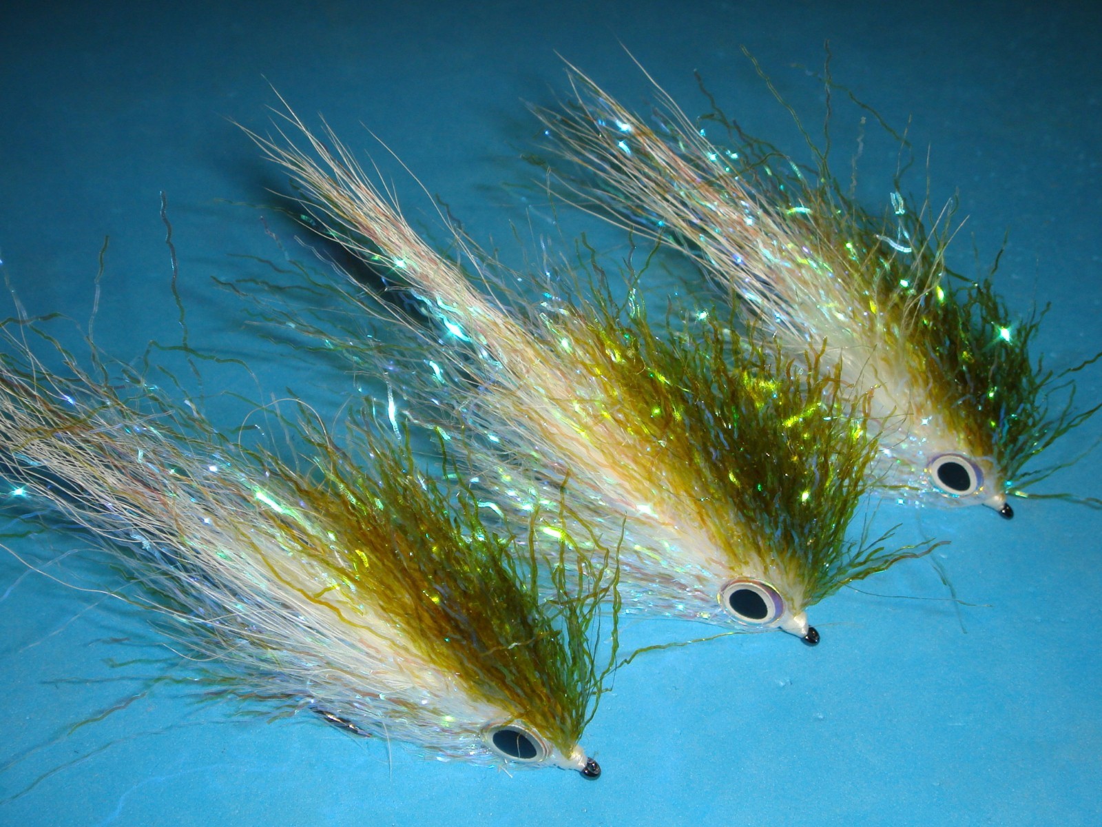 FLY FISHING FLIES - Olive/White SPARKLE BAIT Streamers #2 (3 pcs.)