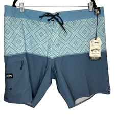 NWT Men  s Billabong Performance Board-shorts Mid Length Size 38