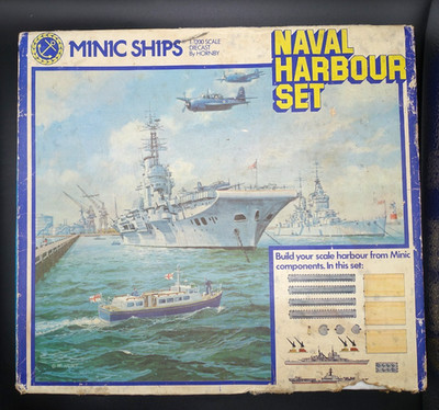 TRIANG MINIC SCHIFFE MARINE HAFEN SET